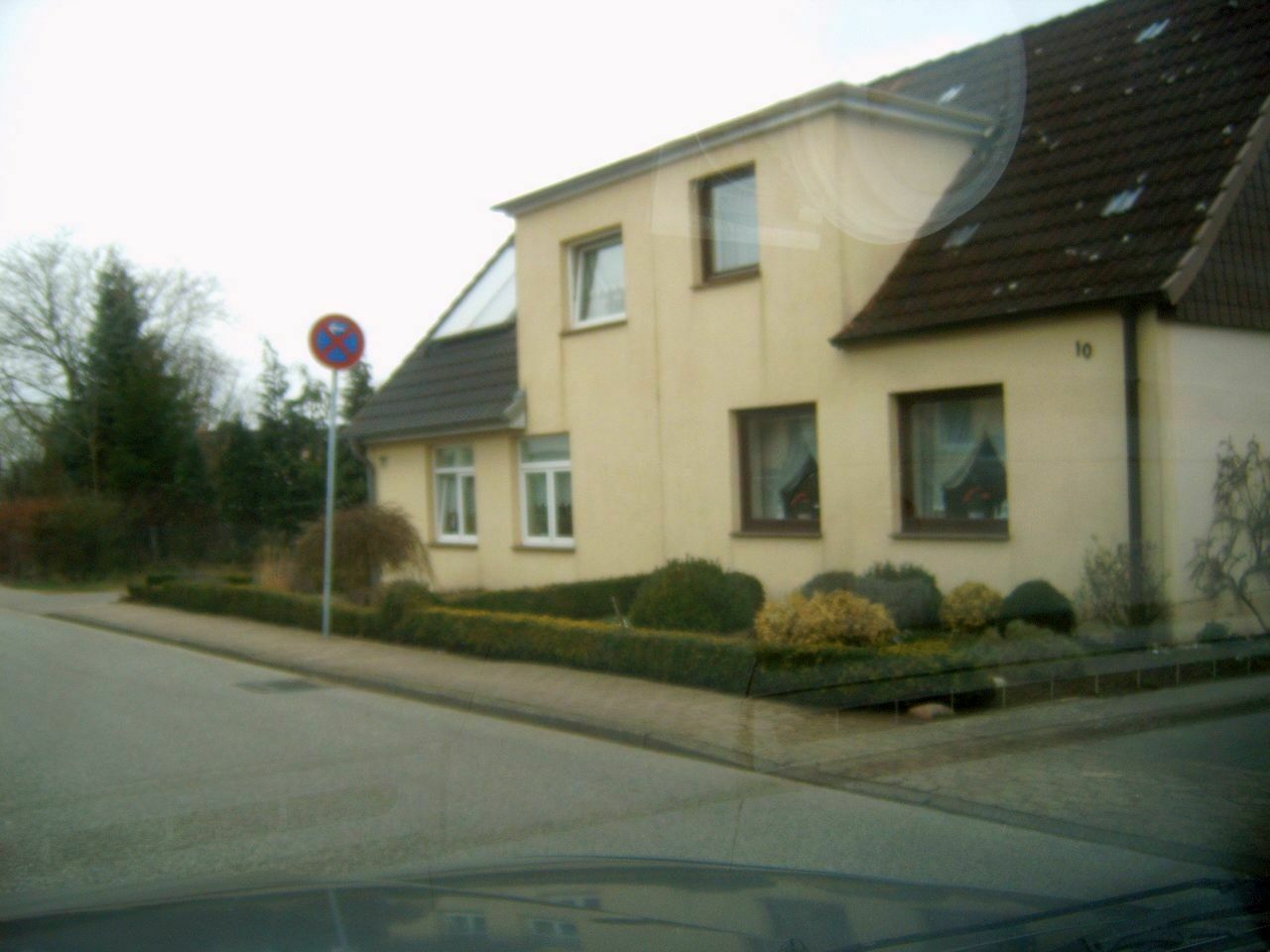 Der Schrottplatz - Spiegelsymmetrisch des Showrooms