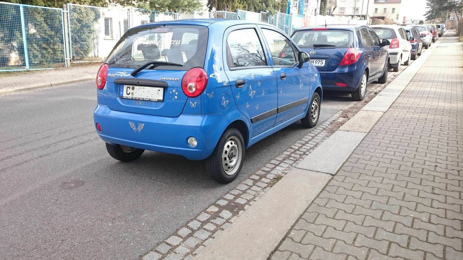 Der Schrottplatz - Spiegelsymmetrisch des Showrooms
