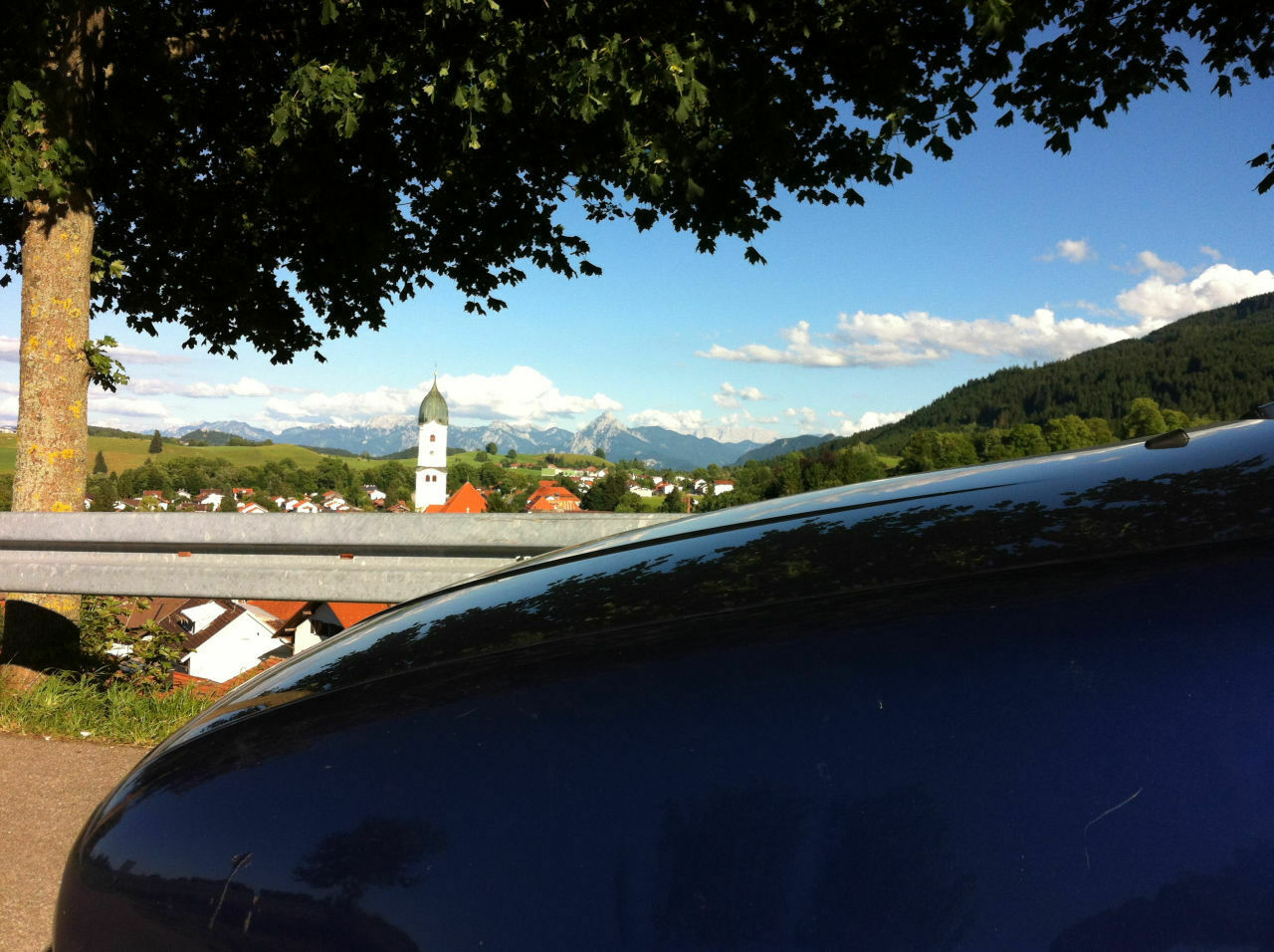 Der Schrottplatz - Spiegelsymmetrisch des Showrooms