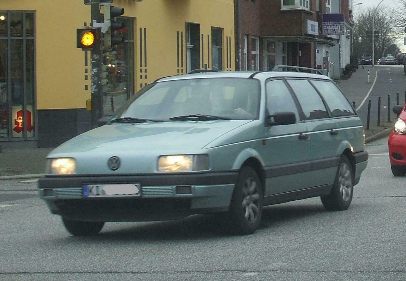 Der Schrottplatz - Spiegelsymmetrisch des Showrooms