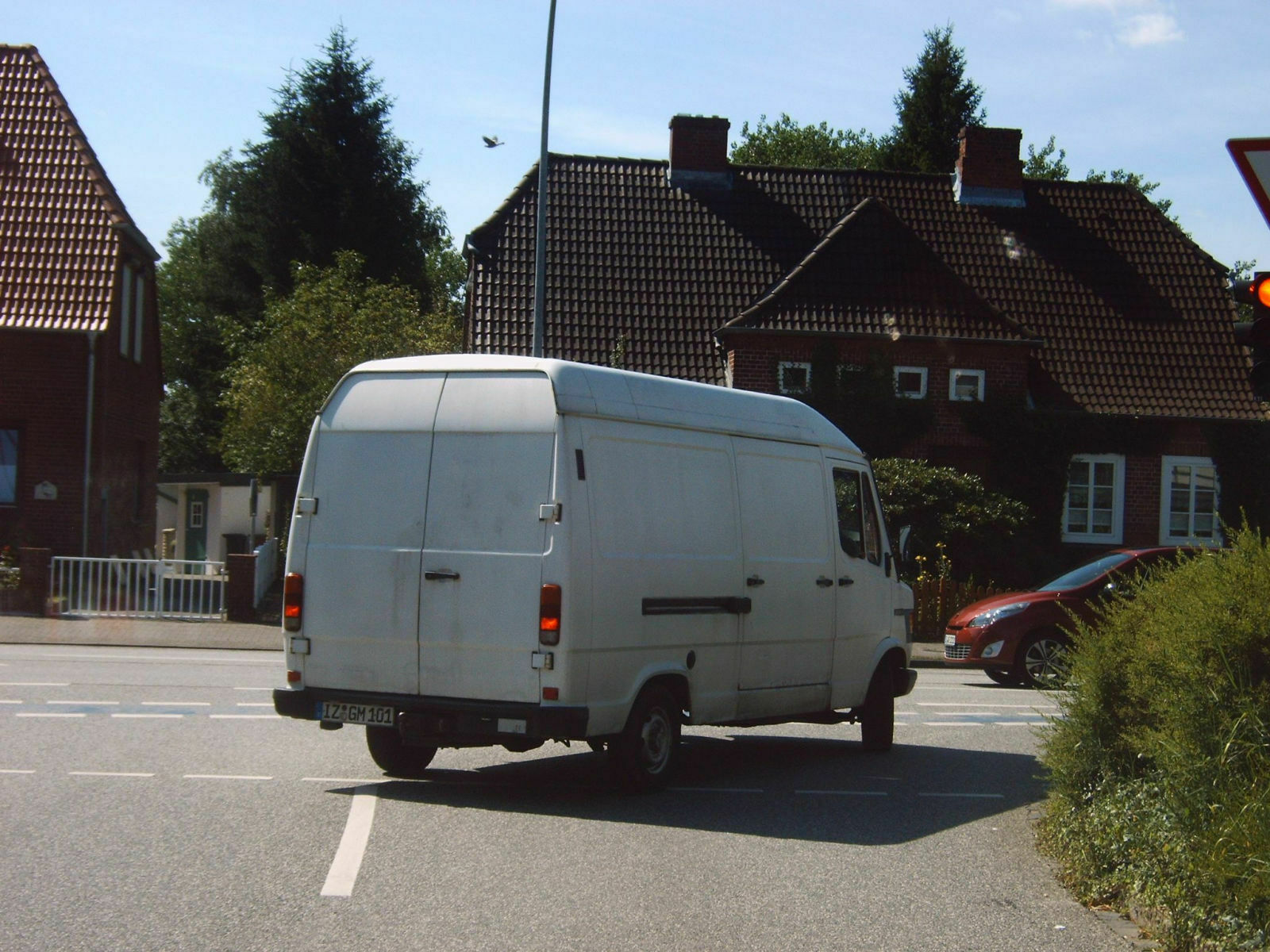 Der Schrottplatz - Spiegelsymmetrisch des Showrooms