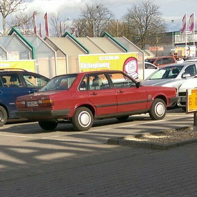 Der Schrottplatz - Spiegelsymmetrisch des Showrooms
