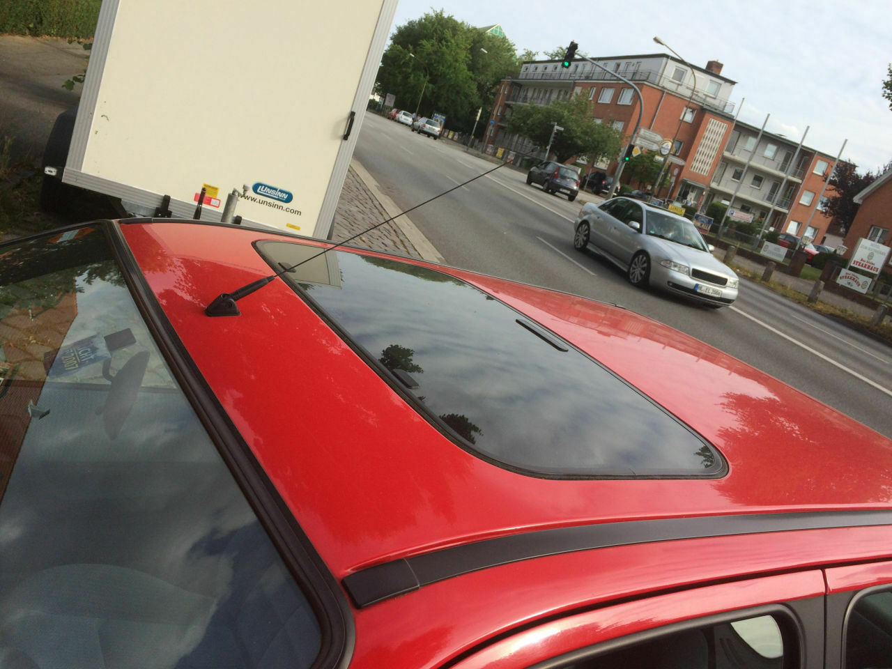 Der Schrottplatz - Spiegelsymmetrisch des Showrooms