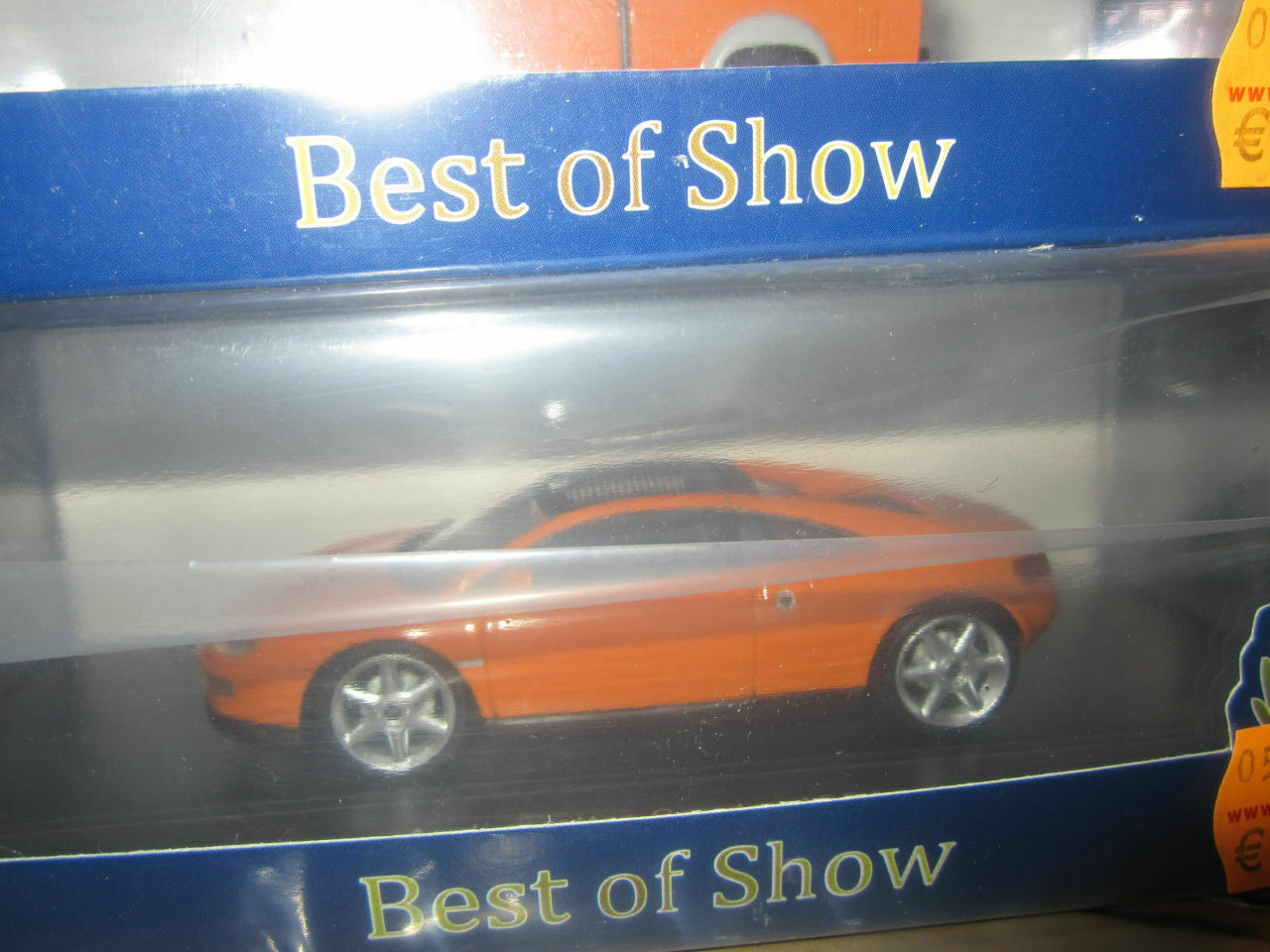 Der Schrottplatz - Spiegelsymmetrisch des Showrooms