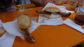 Dolomiti-bratwurst-mit-bergkaese-1
