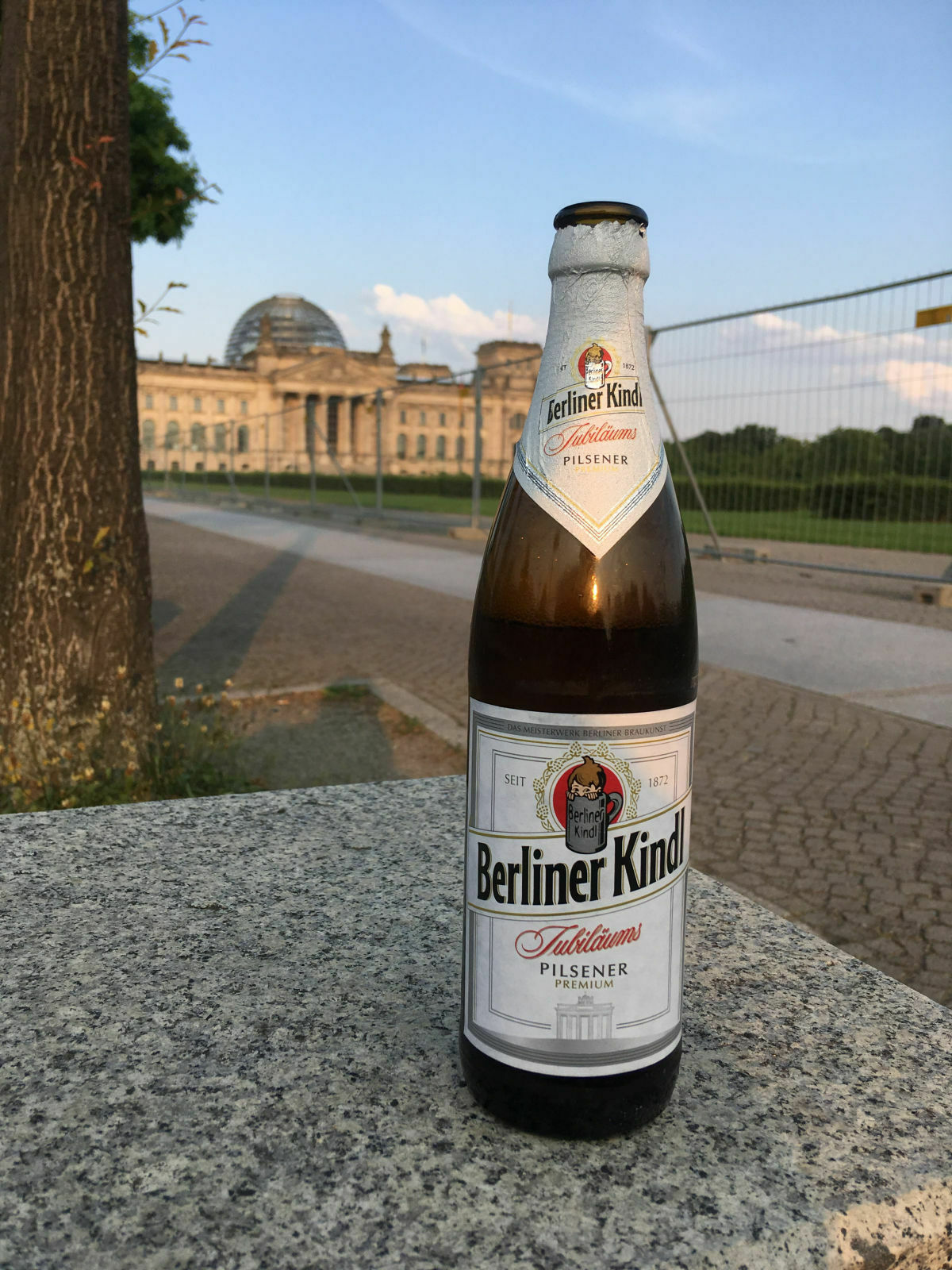 Der Schrottplatz - Spiegelsymmetrisch des Showrooms