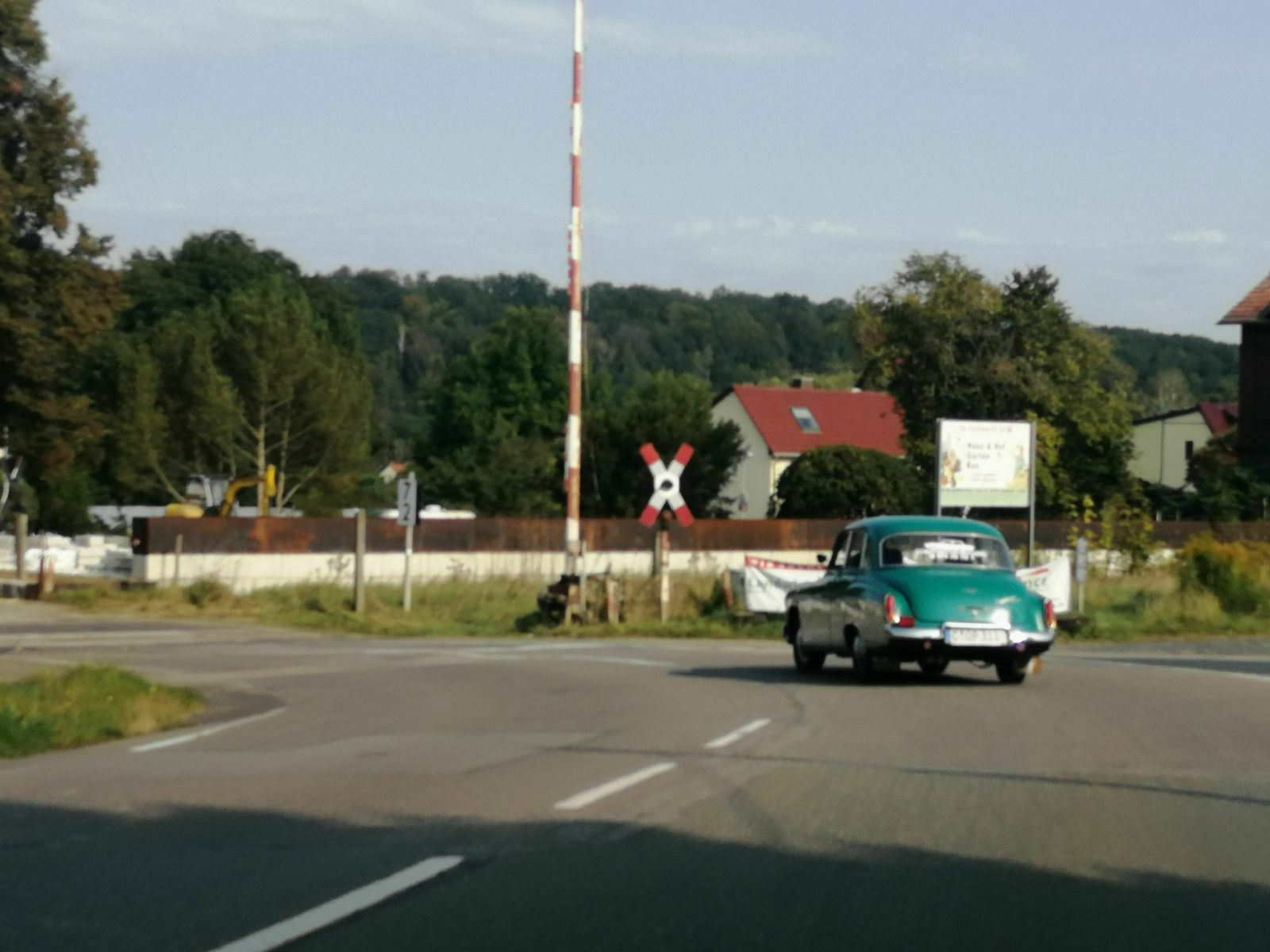 Der Schrottplatz - Spiegelsymmetrisch des Showrooms