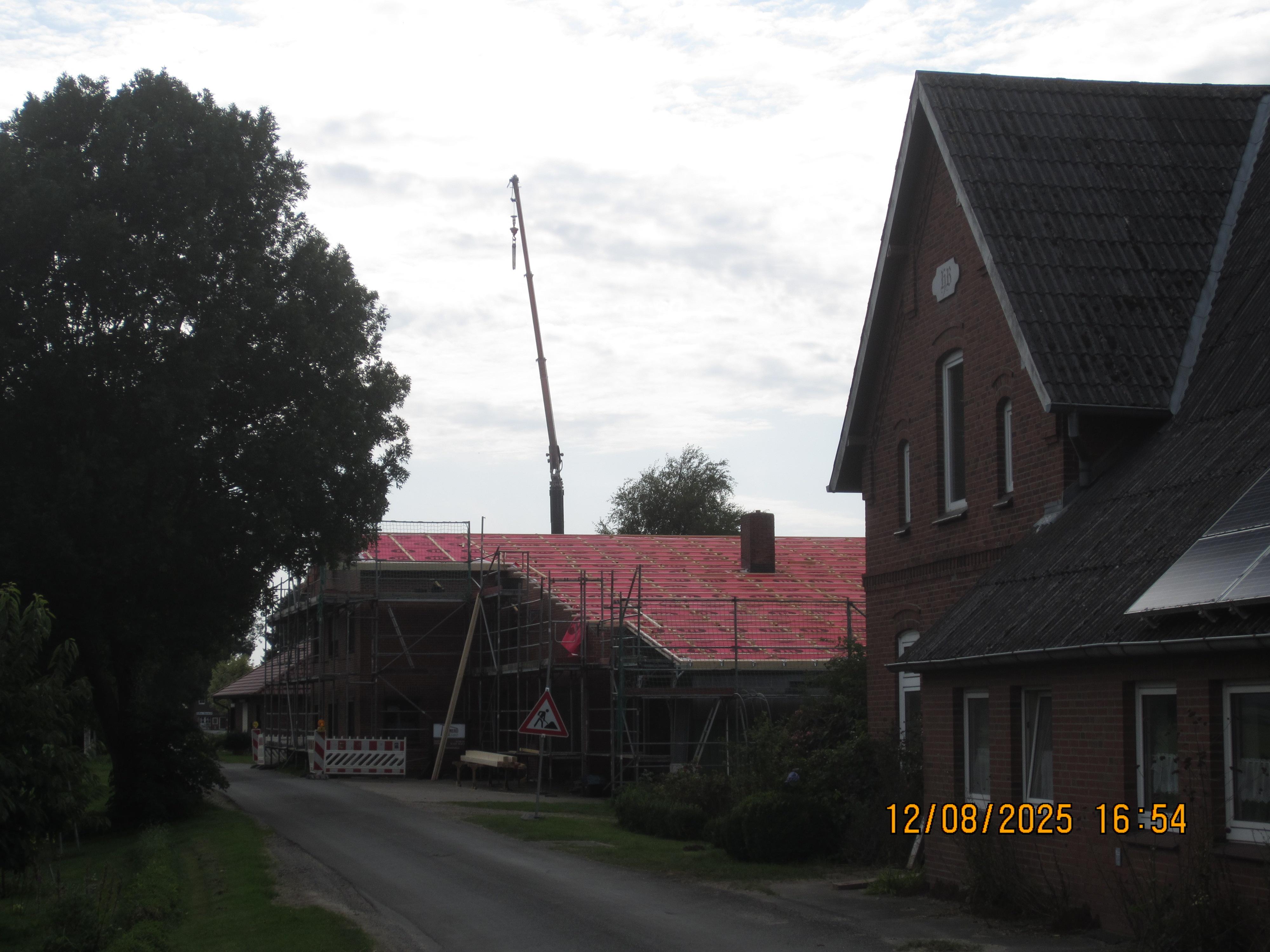 Der Schrottplatz - Spiegelsymmetrisch des Showrooms