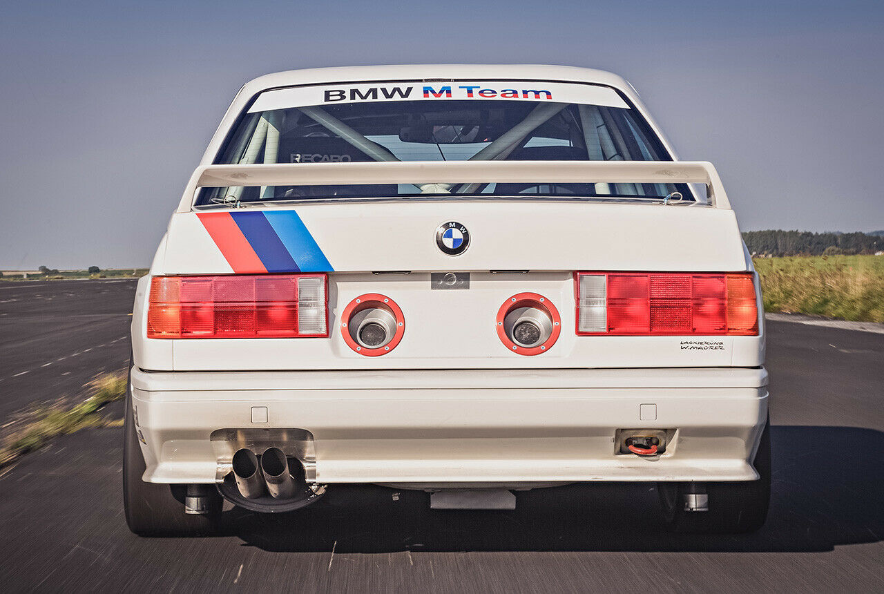 Verglichen mit aktuellen DTM-Wagen baut der E30 M3 DTM erstaunlich nah an der Serie
