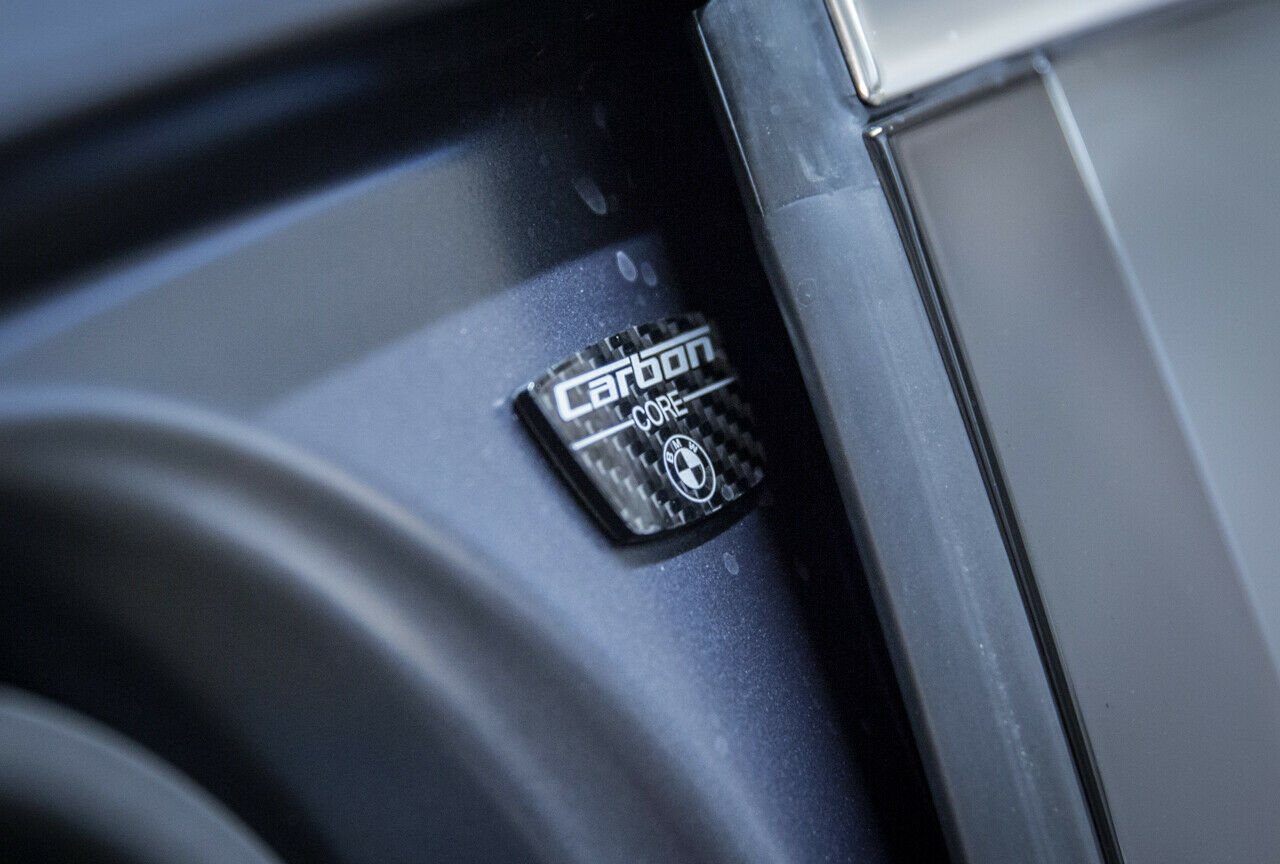 100 Kilogramm leichter als die Konkurrenz: BMW verwendet Stahl und Aluminium in Kombination mit Carbon und senkt so das Gewicht