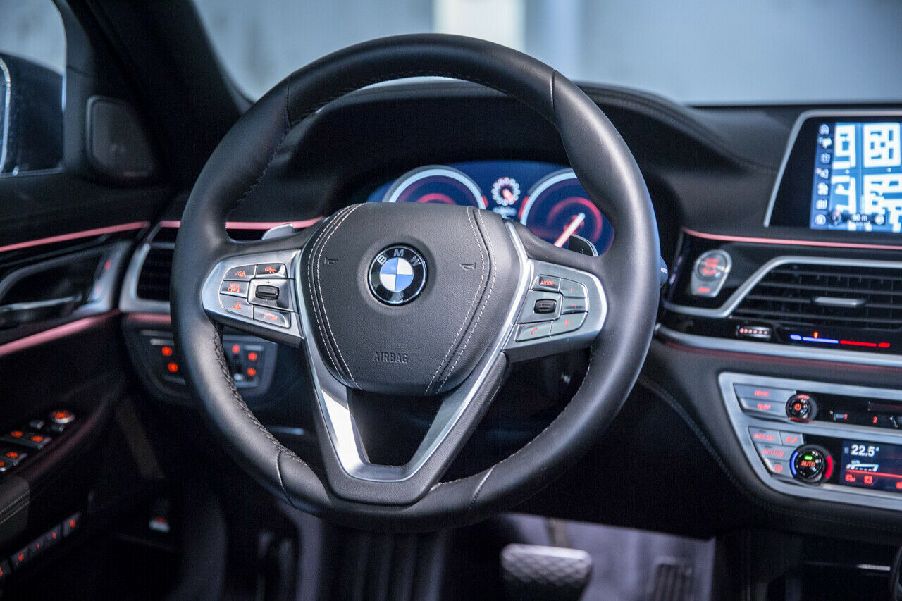 BMW 750i - Cockpit