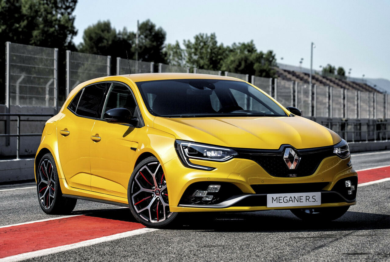 Die Sport-Version der Sport-Version: Mit Trophy im Namenszusatz kommt der Kompaktsportler Megane RS auf 300 PS und (bis zu) 420 Nm. Damit ist dieser Renault ein würdiger Gegner des Honda Civic Type R - auch auf der Nordschleife