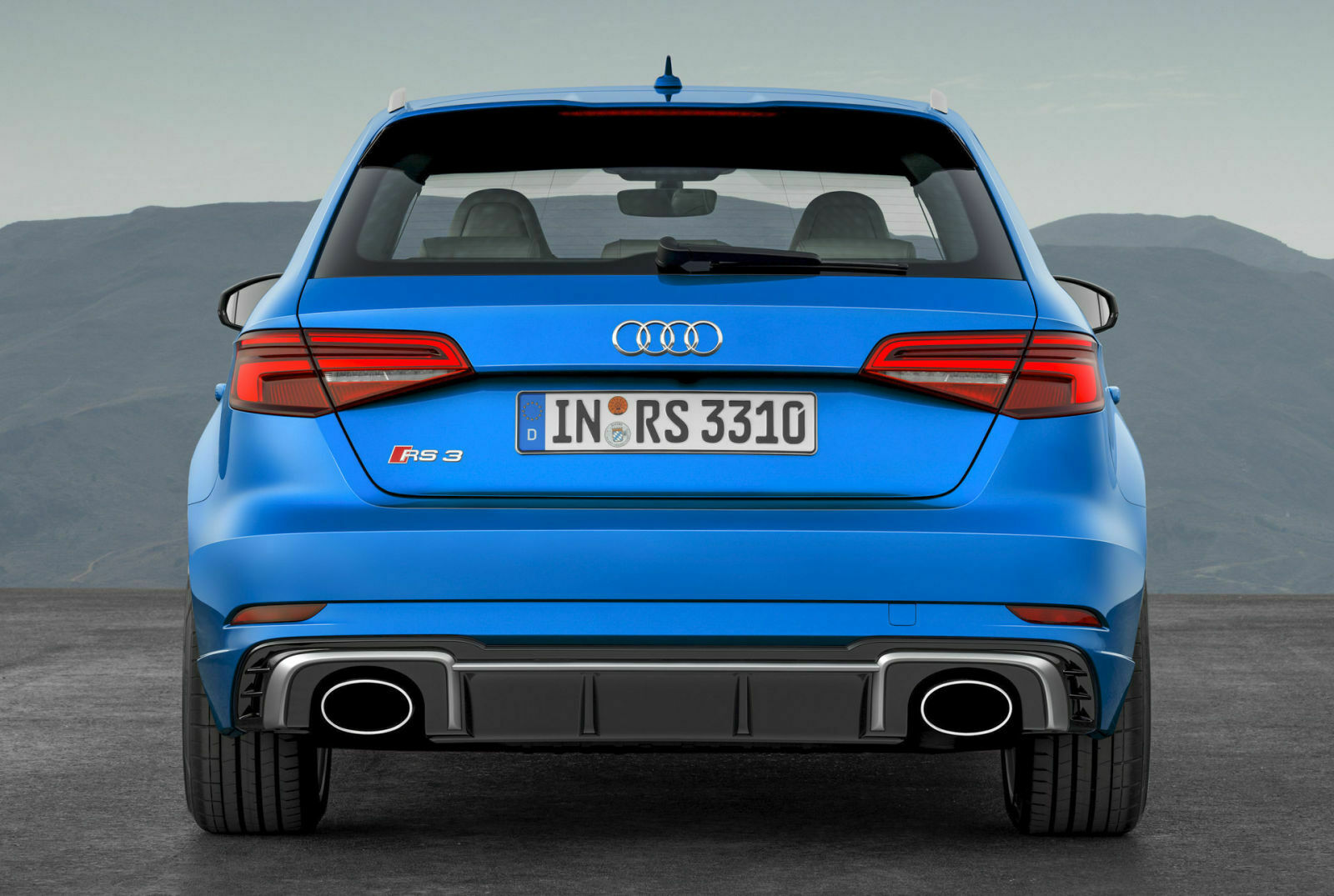 Der Kofferraum des RS3 Sportback fasst 335 Liter Ladung