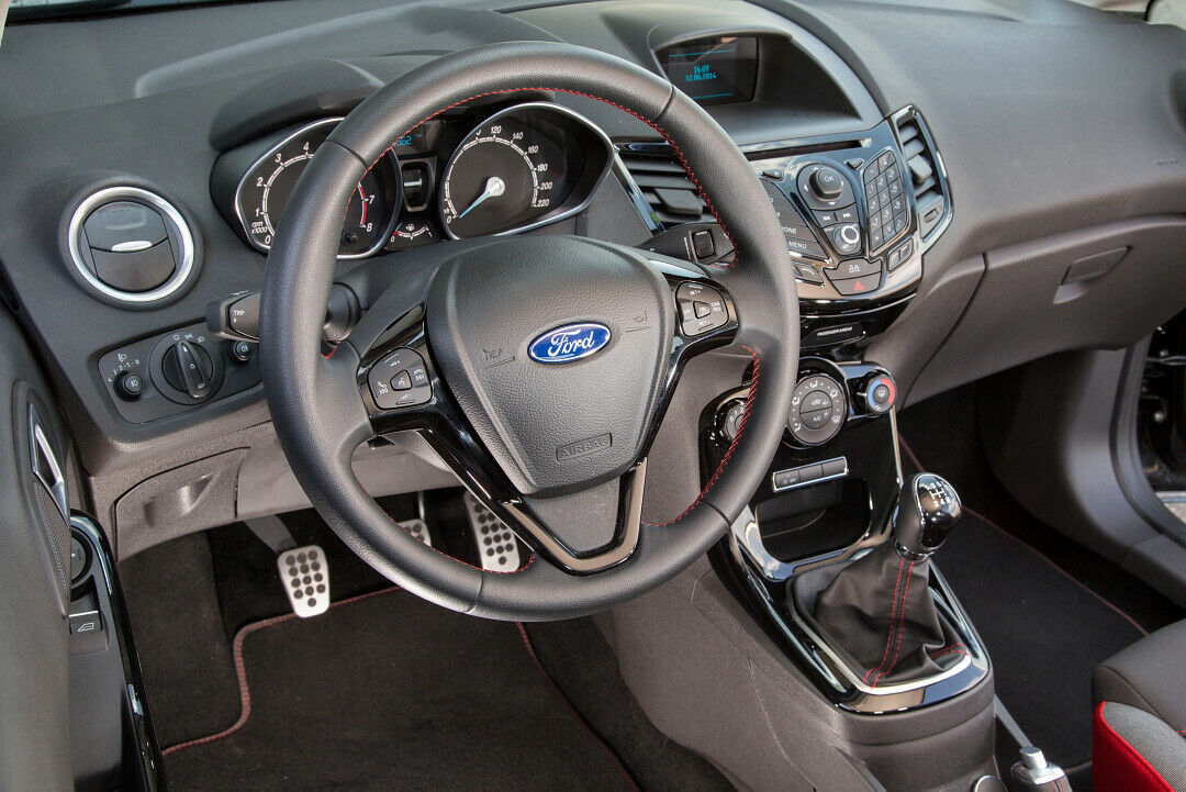 Ford Fiesta Sport: Cockpit