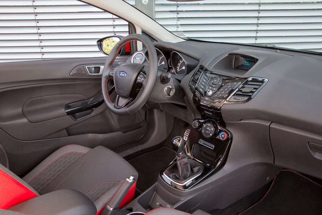 Ford Fiesta Sport: Cockpit