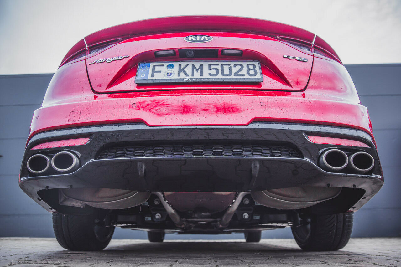 Den Diffusor am Heck des Stinger deutet Kia nur an, Abtrieb bringt er nicht