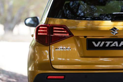 Äußerlich hat sich beim Vitara nicht ganz so viel verändert. Die Rückleuchten haben aber eine neue Lichtgrafik bekommen
