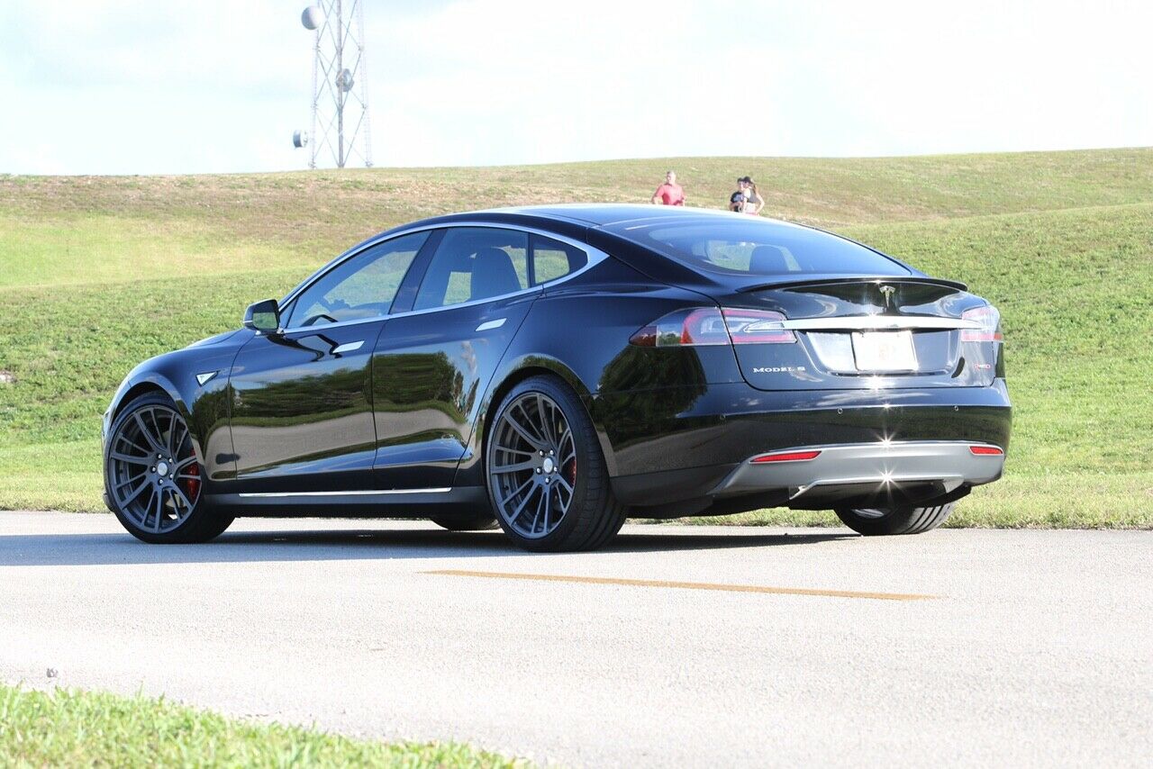Der Tesla Model S Reifen- und Felgenthread