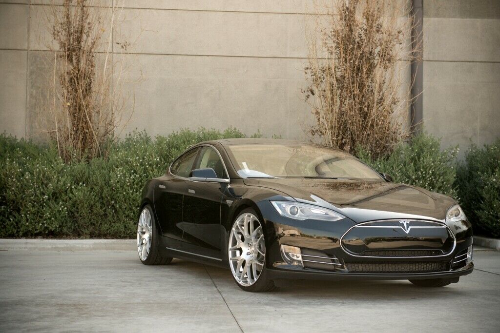 Der Tesla Model S Reifen- und Felgenthread