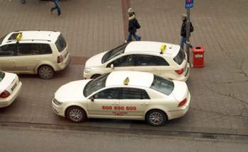 Vw-phaeton-taxi