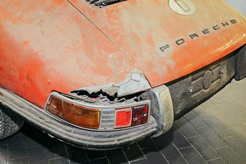 Mehr als 100.000 Euro soll das Porsche-Museum für die rostzerfressenen Überreste der 911-Ikone überwiesen haben