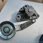 Neue Spannrolle inkl. Lager an aufgearbeitetem Arm usw.