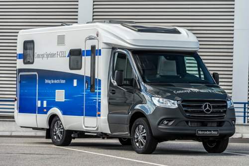 Im F-Cell-Concept von Mercedes wird das Fahrzeug über eine Brennstoffzelle angetrieben. Für die mögliche Zuladung bedeutet dies allerdings: 200 Kilogramm Zusatzgewicht
