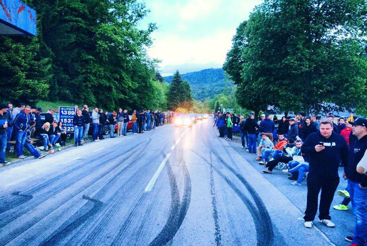 Gummi und Sprit: Momentaufnahme vom Wörtherseetreffen