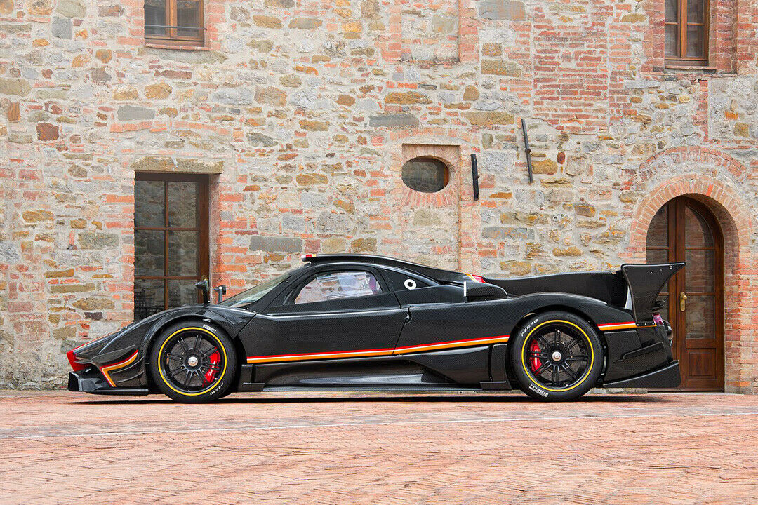 Im Zonda Revolucion kommen Karbon, Titan und Formel-1-Technik zum Einsatz