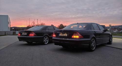 W220-sunset