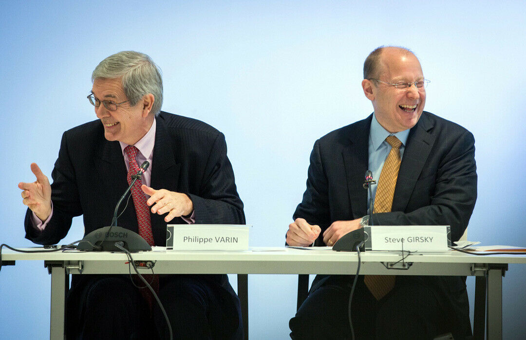 PSA-Geschäftsführer Philippe Varin (links) und Opel-Aufsichtsratsvorsitzender Steve Girsky bei einer Pressekonferenz im Januar