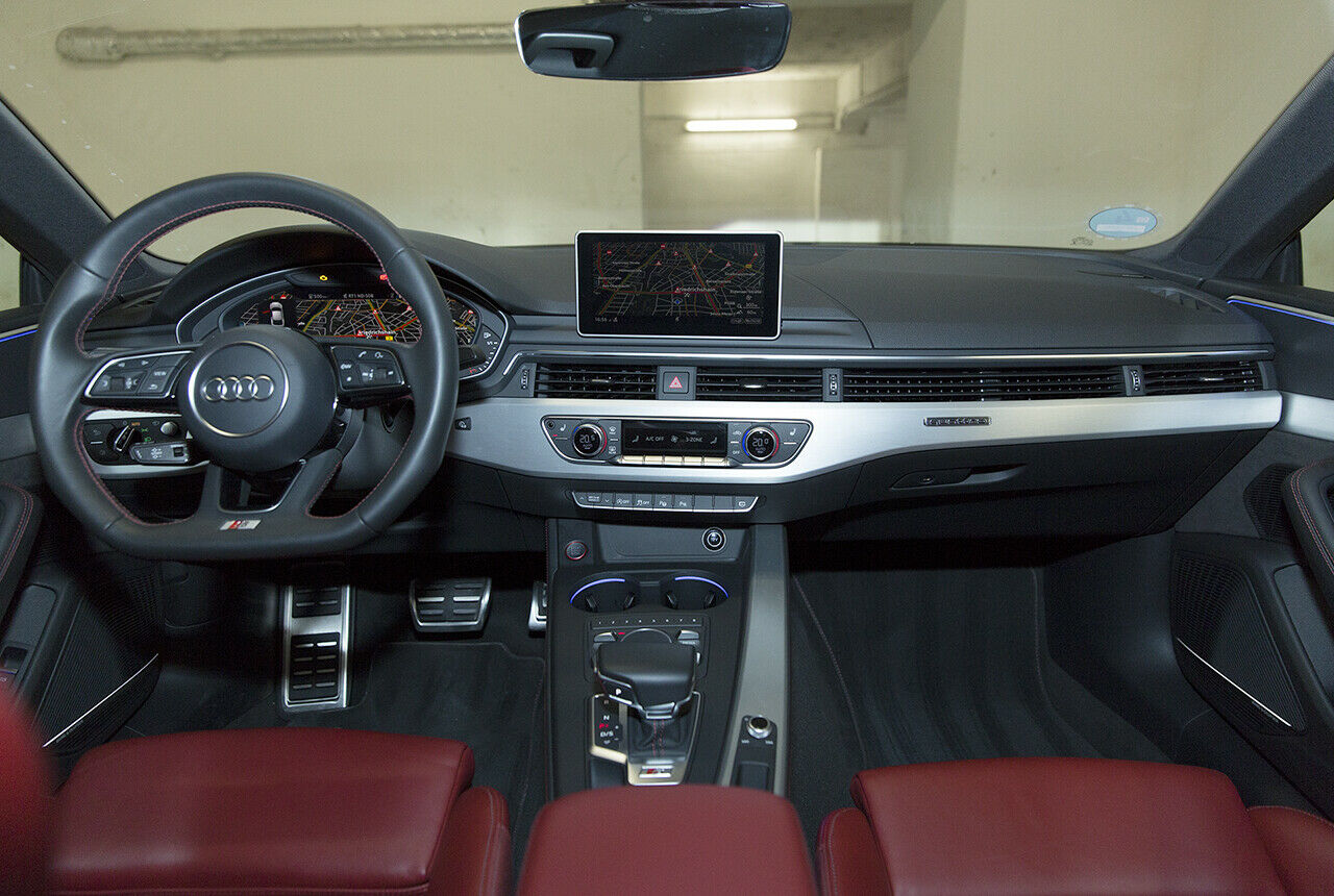 Technisch und klar wie bei Audi üblich: Innenraum des S5