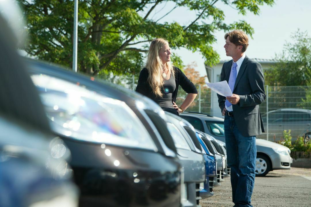 Im Jahr 2014 haben die Deutschen 3,04 Millionen Pkw gekauft