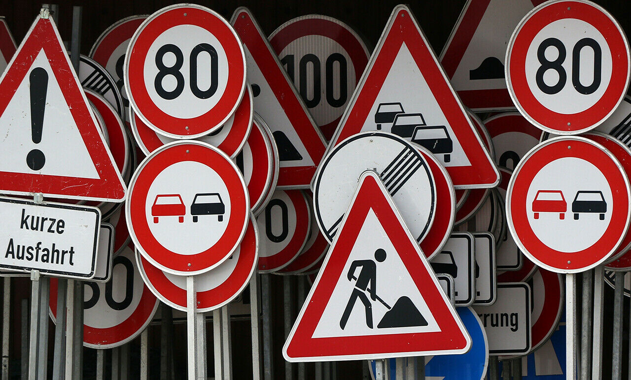 Über 200 verschiedene Verkehrsschilder gibt es in Deutschland