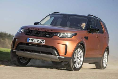 Land Rover Discovery: Das High-tech-SUV plagt sich in Deutschland. Ob das erste volle Verkaufsjahr mit neuer Basismotorisierung etwas daran ändert?