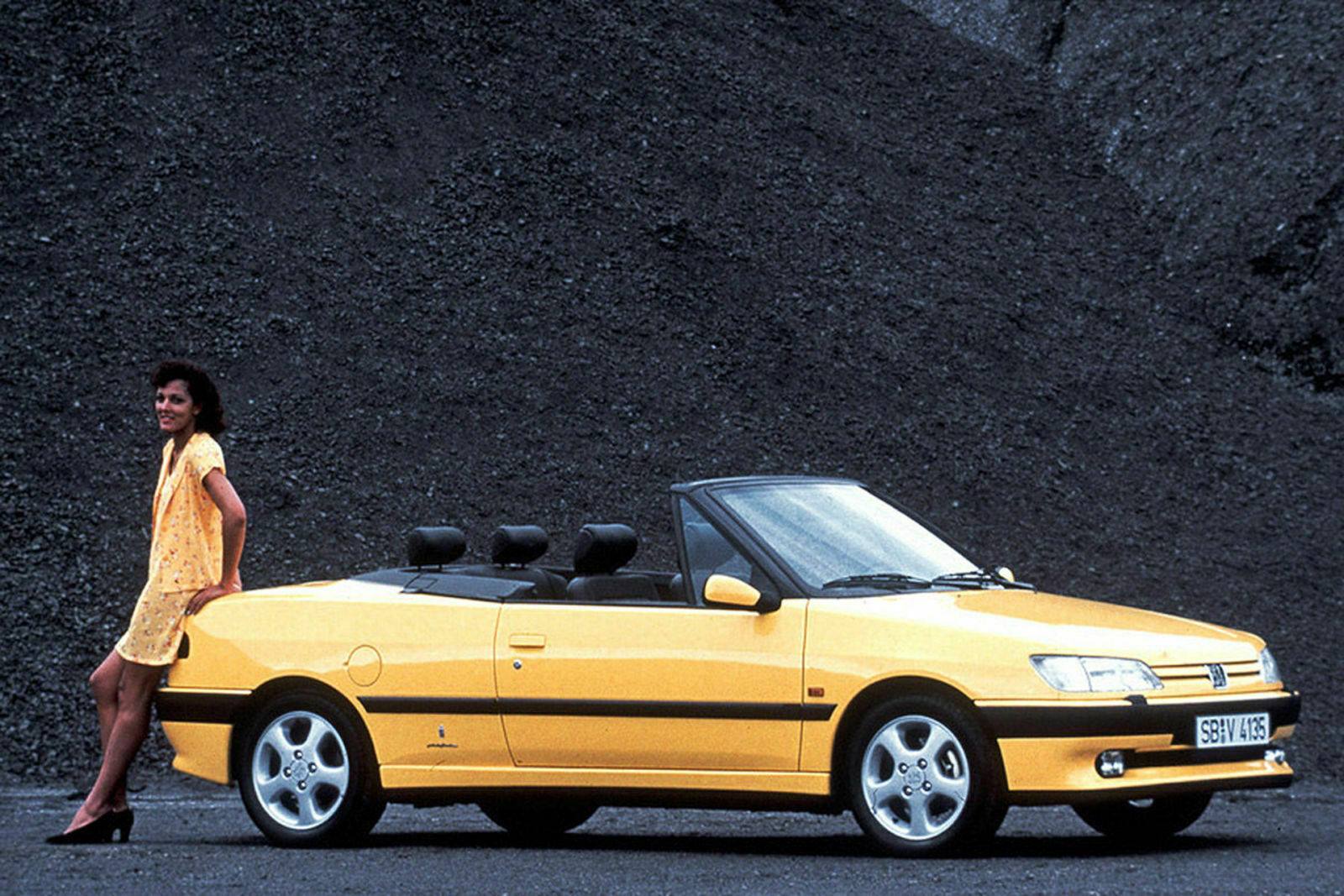 Danach war es bei Peugeot vorbei mit den schönen Cabrios, der 306 stammte aus der Feder von Pininfarina