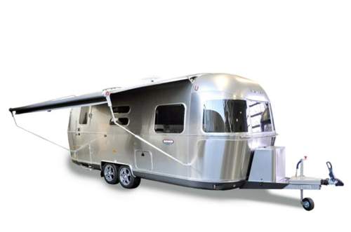 Der Airstream 604 mit Sonnenmarkise  - ein Camping-Traum in Alu
