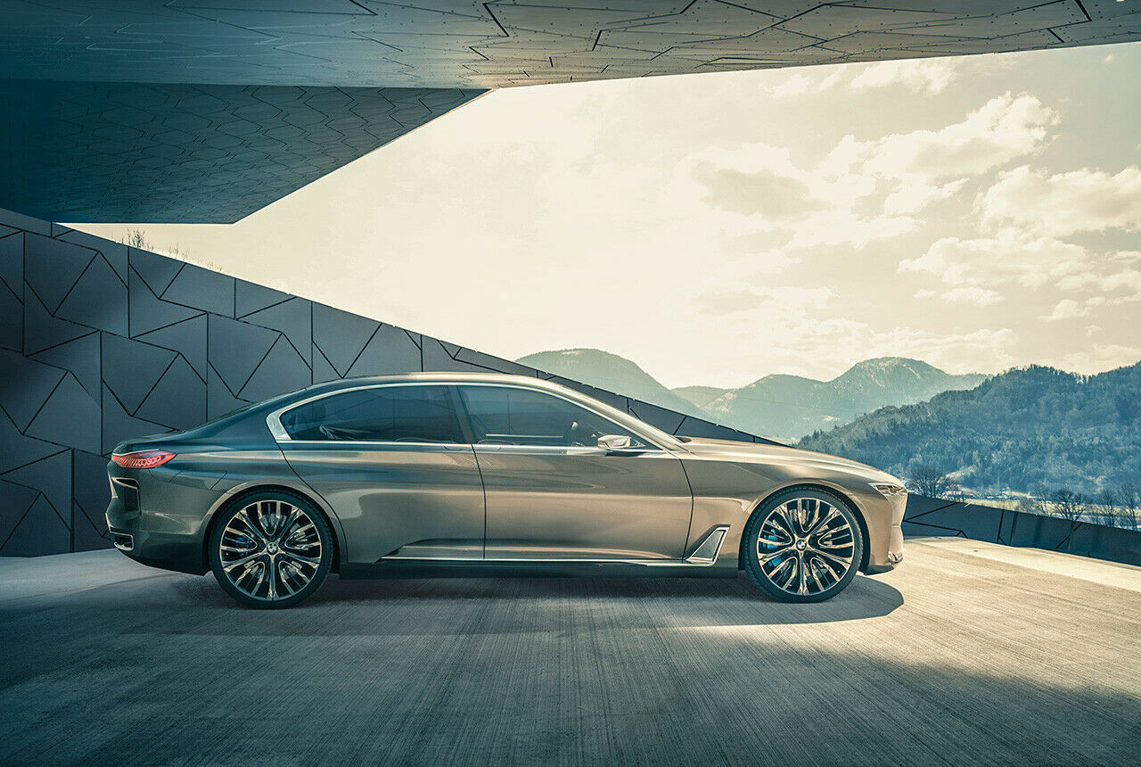 Die Plattform teilt sich der 5er mit dem neuen 7er. Auf den gab BMW mit diesem Konzept einen Ausblick