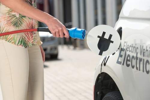 Elektrofahrzeuge sind auf deutschen Straßen um ein Viertel seltener in Unfälle verwickelt