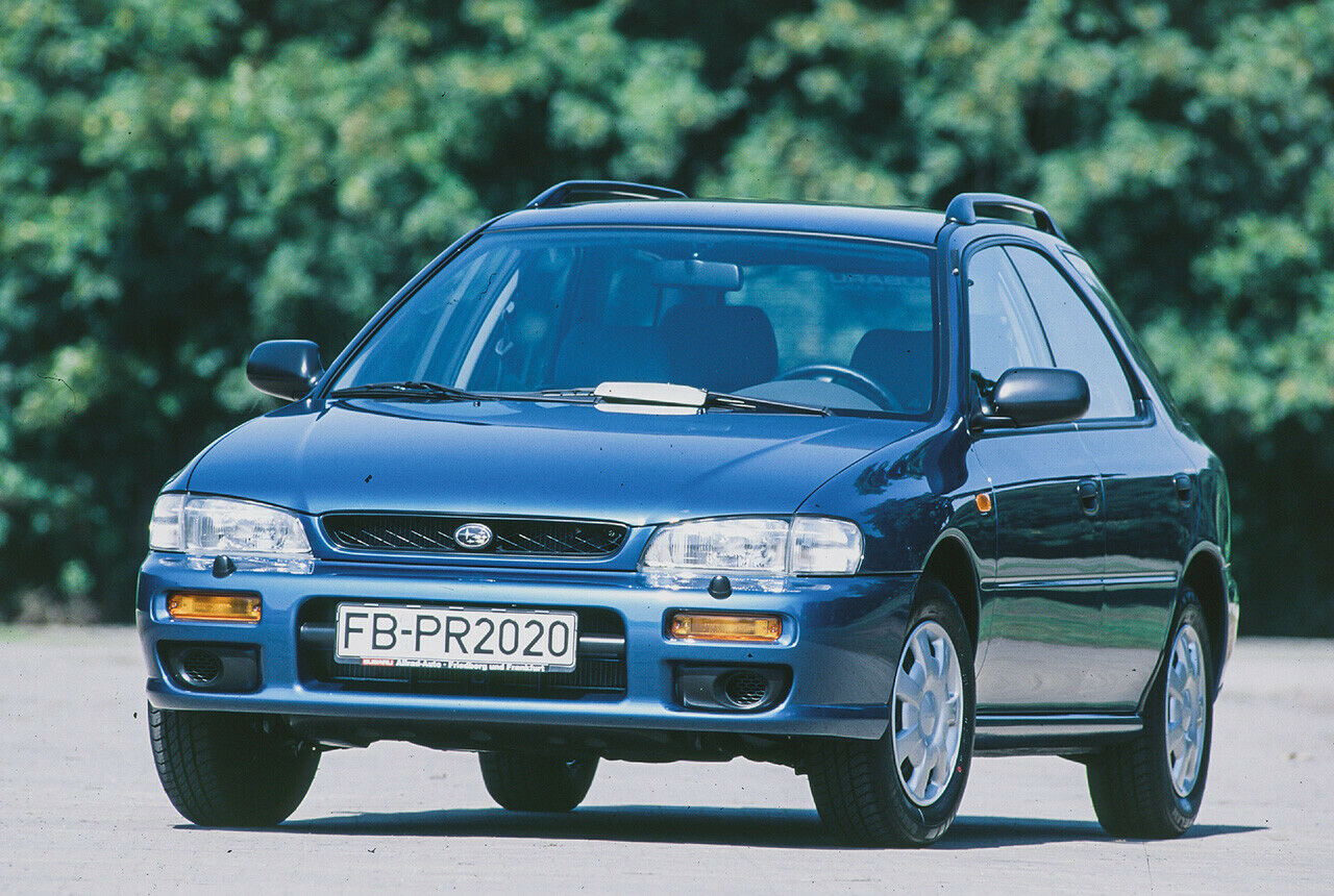 Auf Schnee müssen es nicht viele PS sein, Allrad dagegen schon. Da bietet sich zum Beispiel ein Subaru Impreza 2.0 16V an