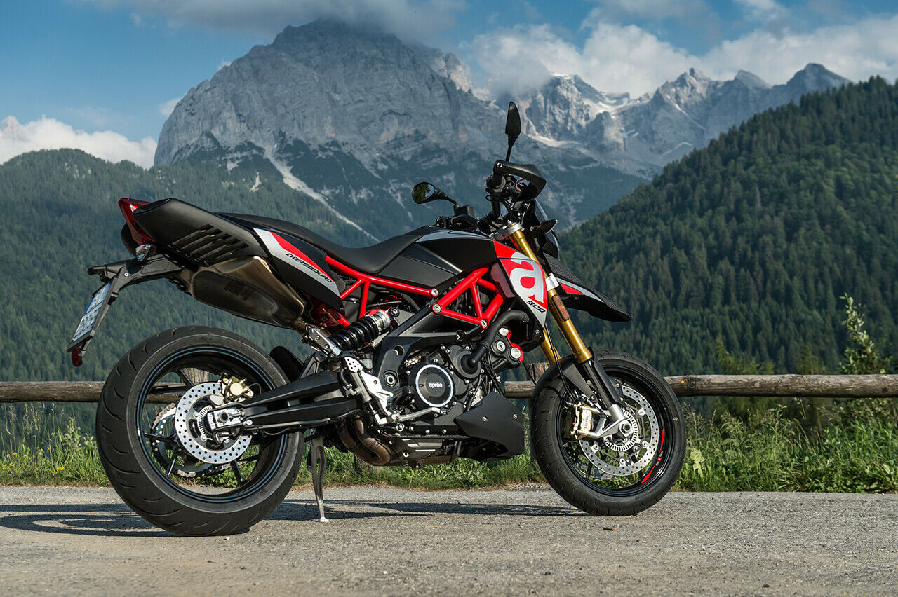 Aprilia Dorsoduro 900
