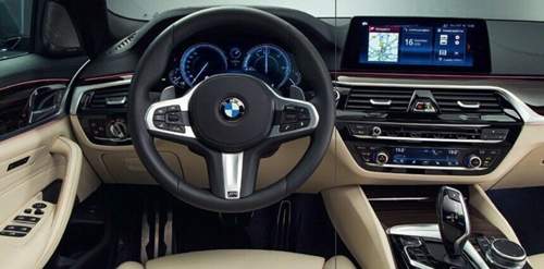 Das Cockpit zeigte BMW bereits in einem Video, dieses Bild aus einem amerikanischen Forum vermittelt einen noch besseren Einblick