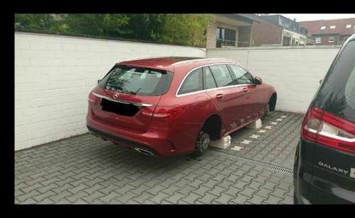 C-class-on-the-rocks