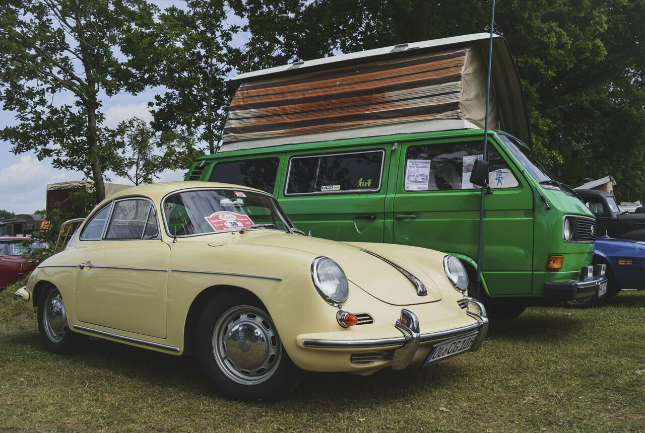Stilmix auf dem Oldtimermarkt Bockhorn 2017