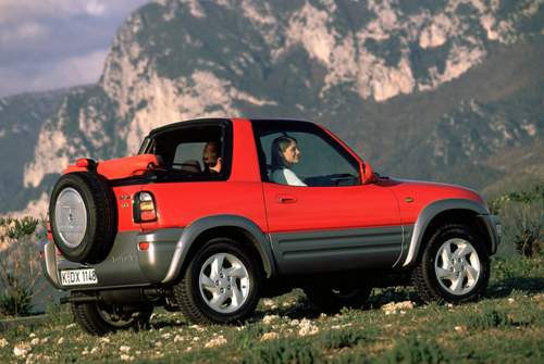 Erfindung des Kompakt-SUV? Ab 1994 brachte Toyota den RAV 4