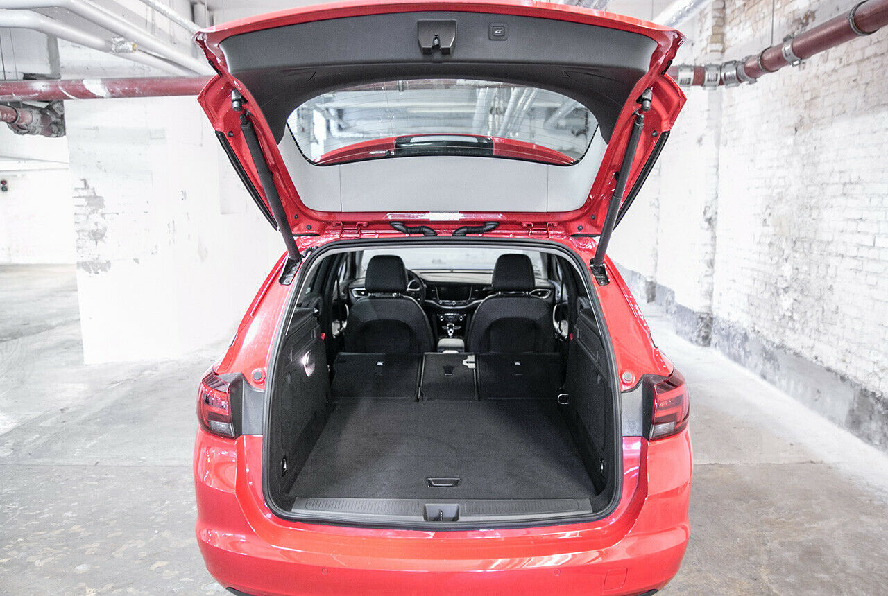 Mit umgeklappten Rücksitzen passen 1.630 Liter in den Kombi