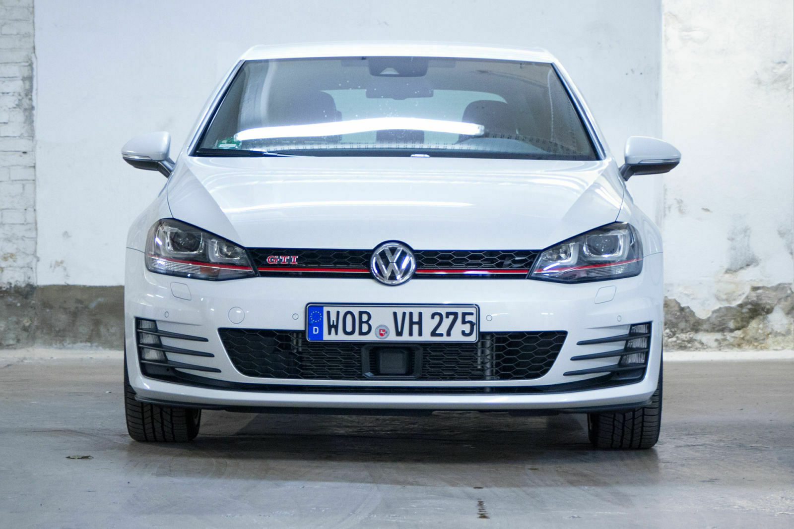 VW bietet den GTI mit 220 und 230 PS an. Zum 40. Jubiläum gibt es eine Version mit 265 PS