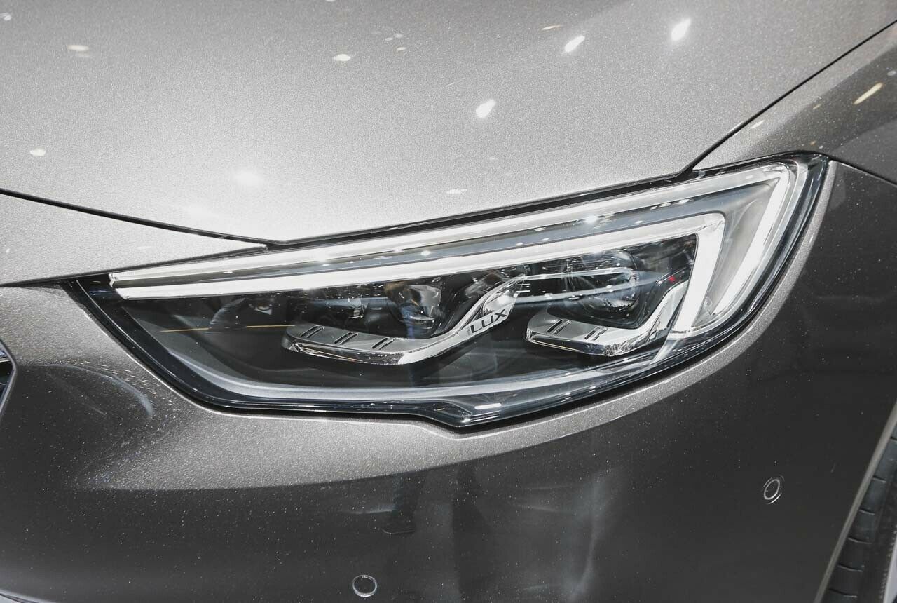 Opel baut optional Matrix-LED-Lampen in den Insignia. Serienmäßig gibt es Halogen-Licht