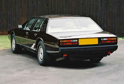 Bei Oldtimern wie dem Aston Martin Lagonda ist es oft schon schwierig genug, mechanische Probleme zu lösen - die elektronischen Systeme fit zu halten, bereitet Besitzern zusätzlich Kopfzerbrechen