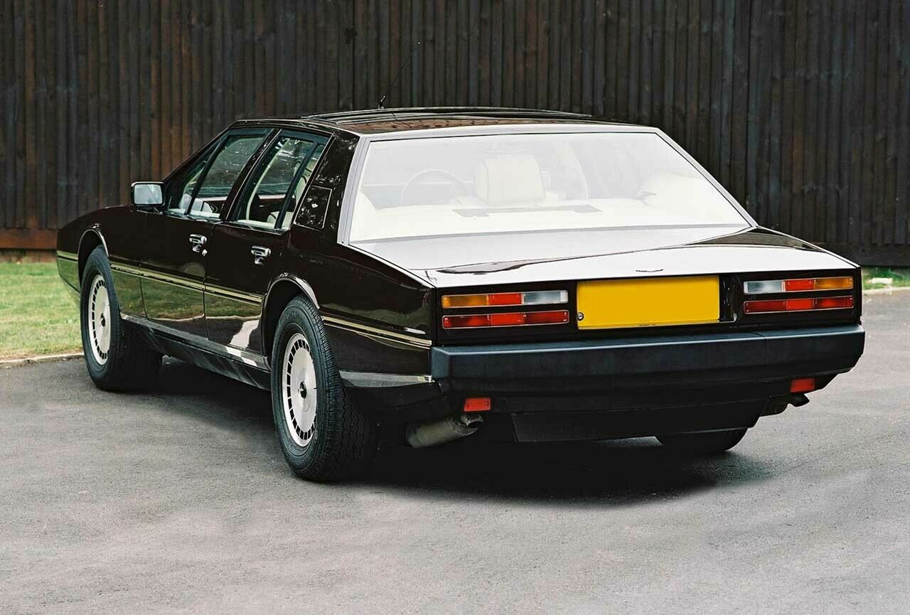 Bei Oldtimern wie dem Aston Martin Lagonda ist es oft schon schwierig genug, mechanische Probleme zu lösen - die elektronischen Systeme fit zu halten, bereitet Besitzern zusätzlich Kopfzerbrechen